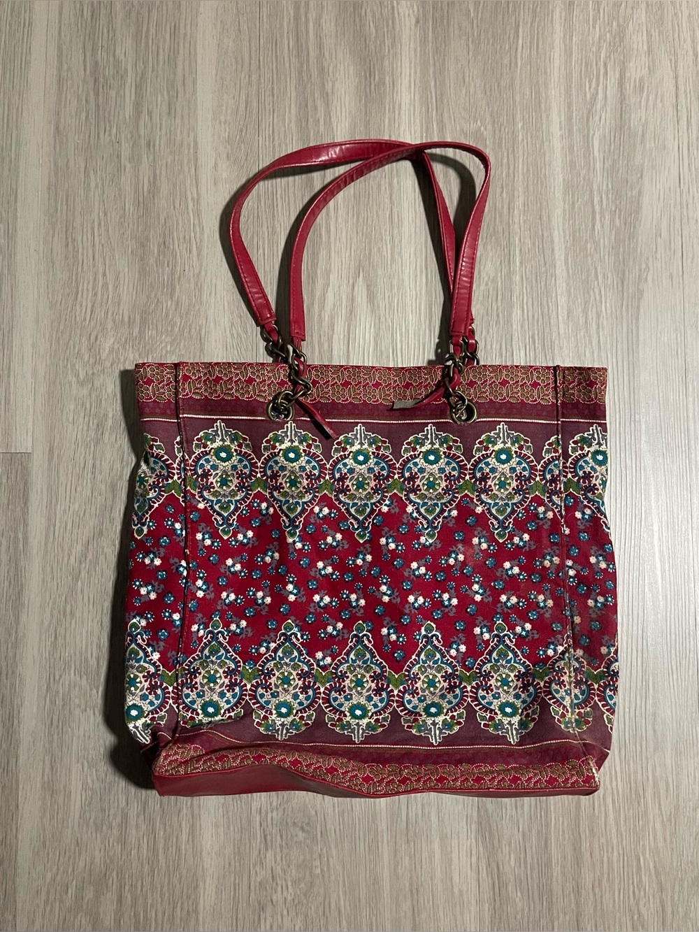 Red Patterned Tote Bag with Floral Motif